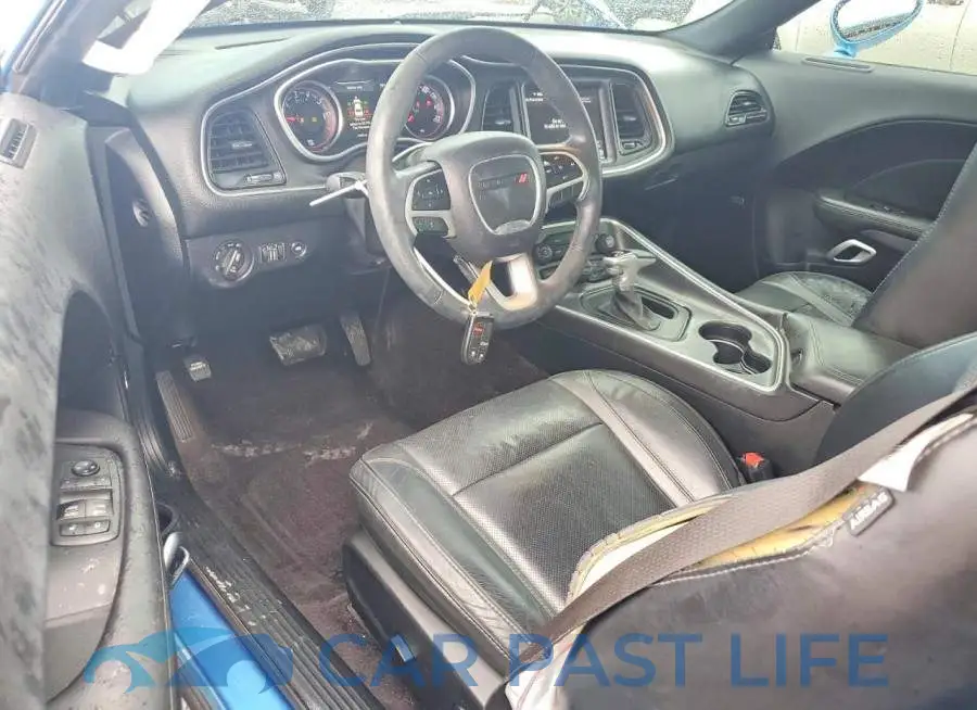 2C3CDZAG3JH331335# 8