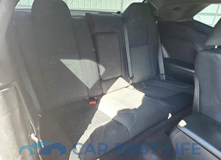 2C3CDZAG9JH251893# 10
