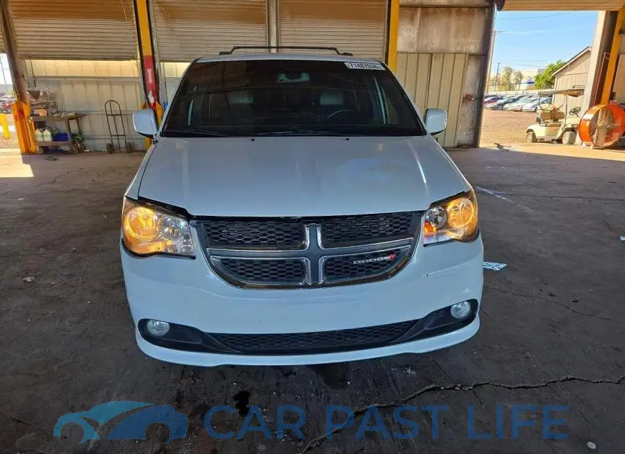 2C4RDGEG9KR620770# 5