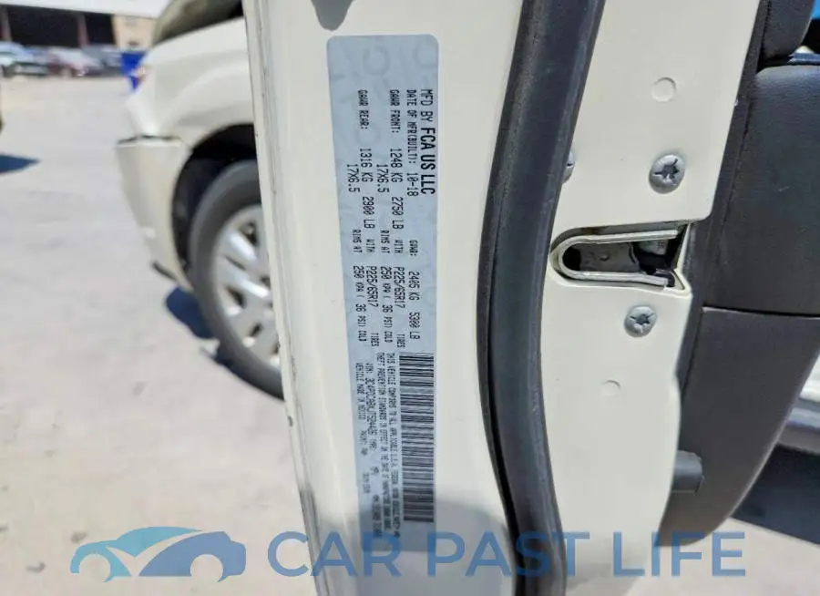 3C4PDCABXJT524426# 12