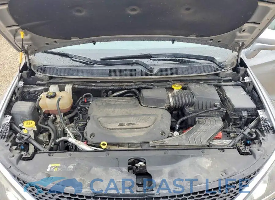 2C4RC1BGXKR680593# 12