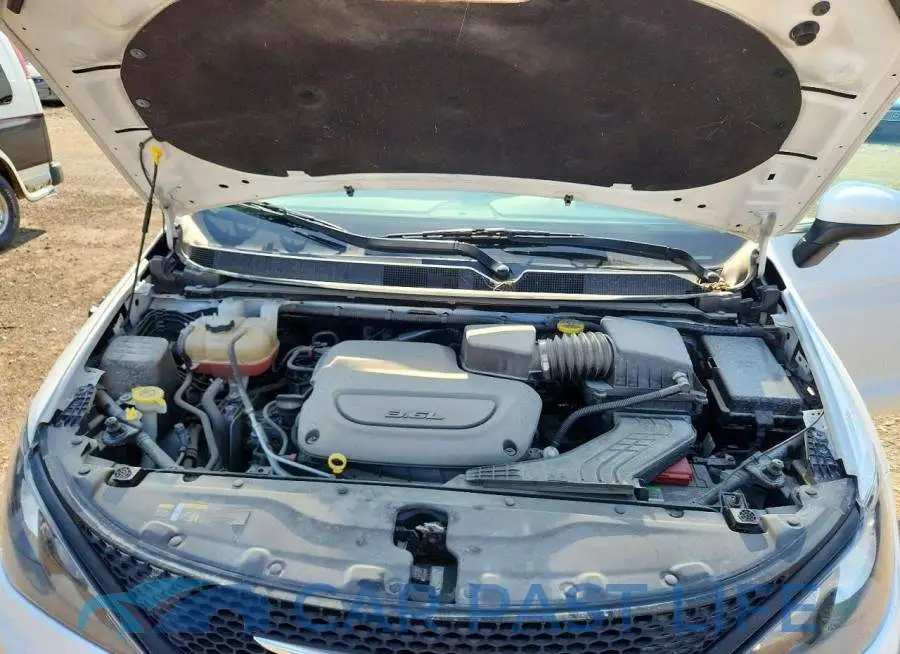 2C4RC1CG9NR203687# 12