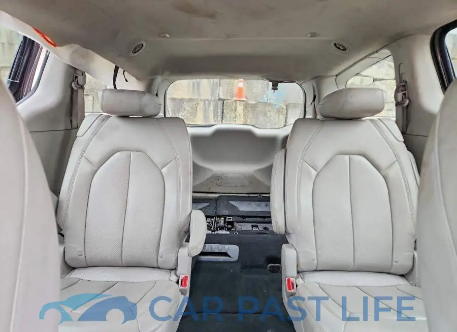 2C4RC1DG3MR551692# 10