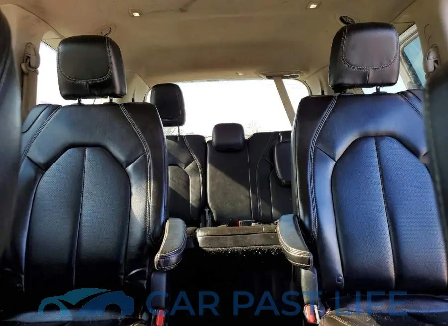 2C4RC1DG4MR512528# 10