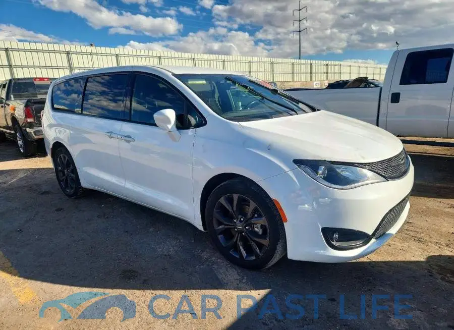 2C4RC1FG5LR238123# 4