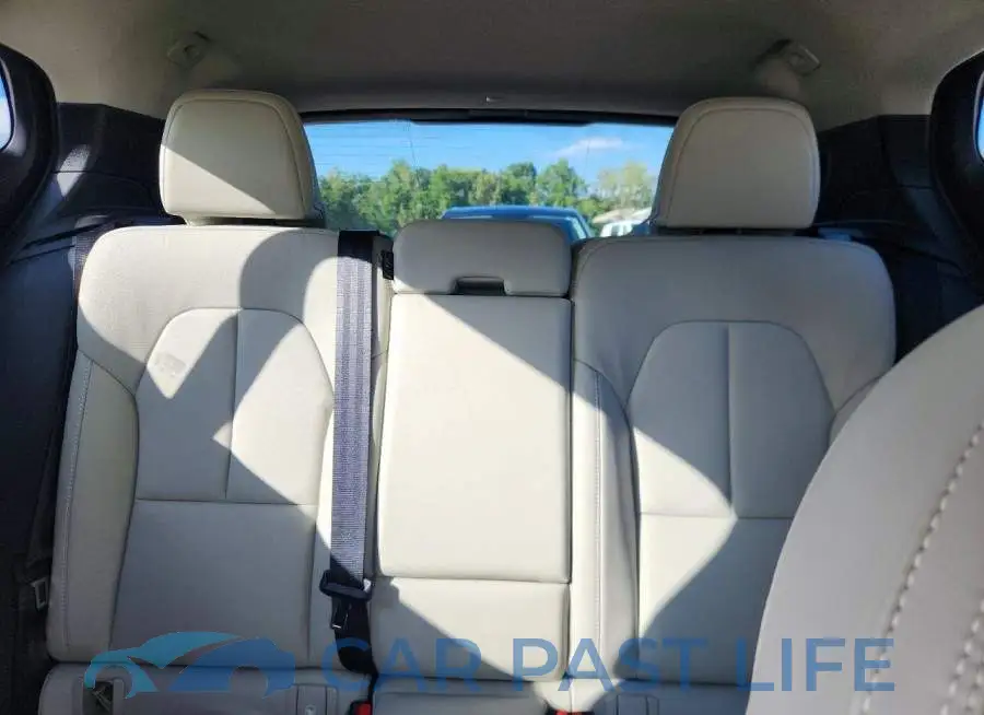 YV4162UK7M2603769# 10