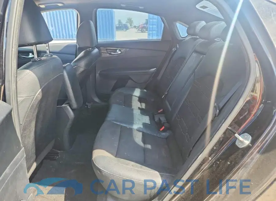 3KPF34AD6LE165721# 10