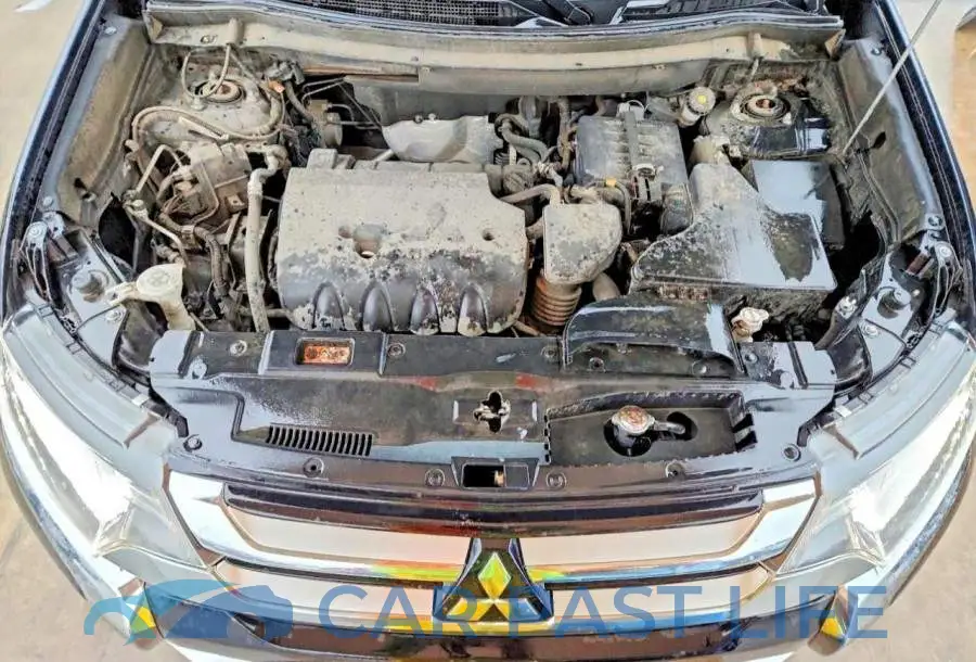 JA4AD2A32JZ066246# 12