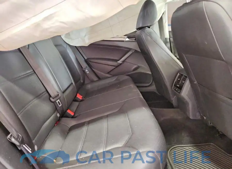 1VWGT7A31HC058875# 10