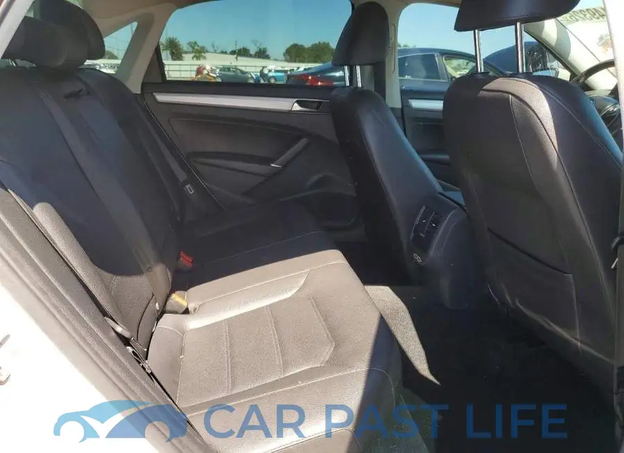 1VWLA7A37KC005707# 10