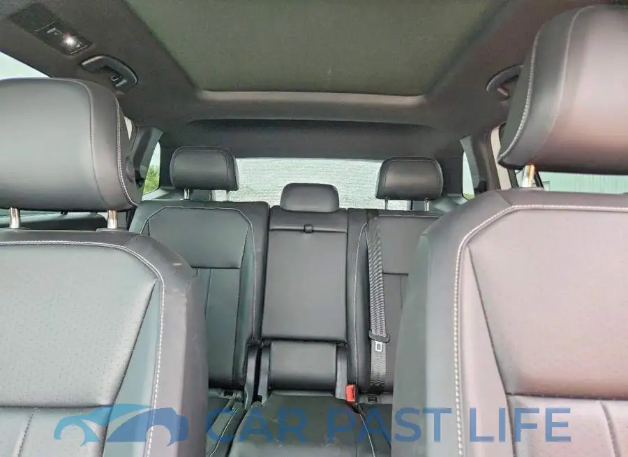 3VV8B7AX0RM183056# 10