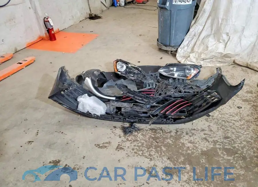 3VW4T7AU0HM030933# 12
