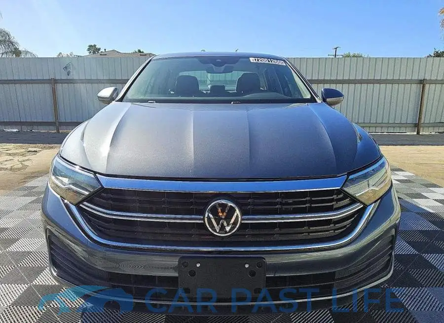 3VW5M7BU6RM054591# 5