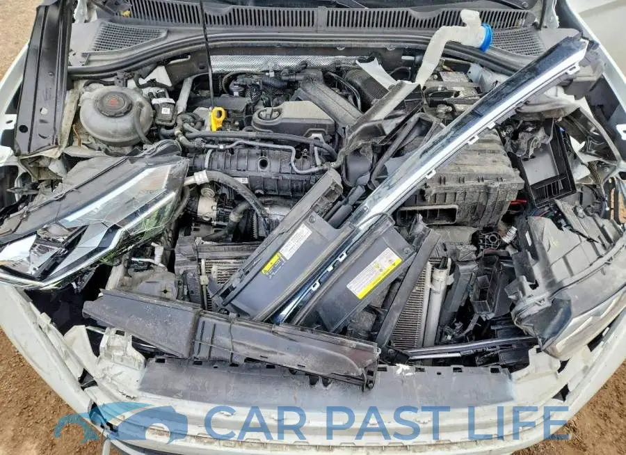 3VW7M7BU5RM075621# 11