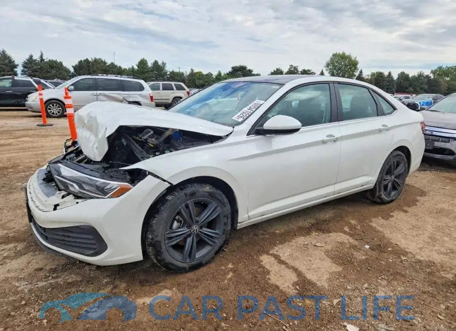 3VW7M7BU5RM075621# 1