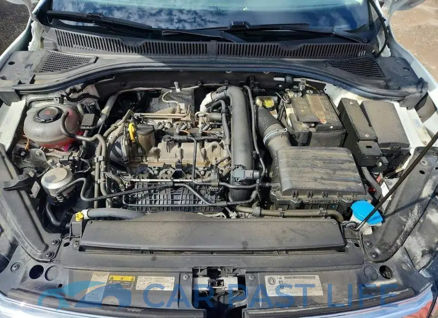 3VWCB7BU7LM052272# 11