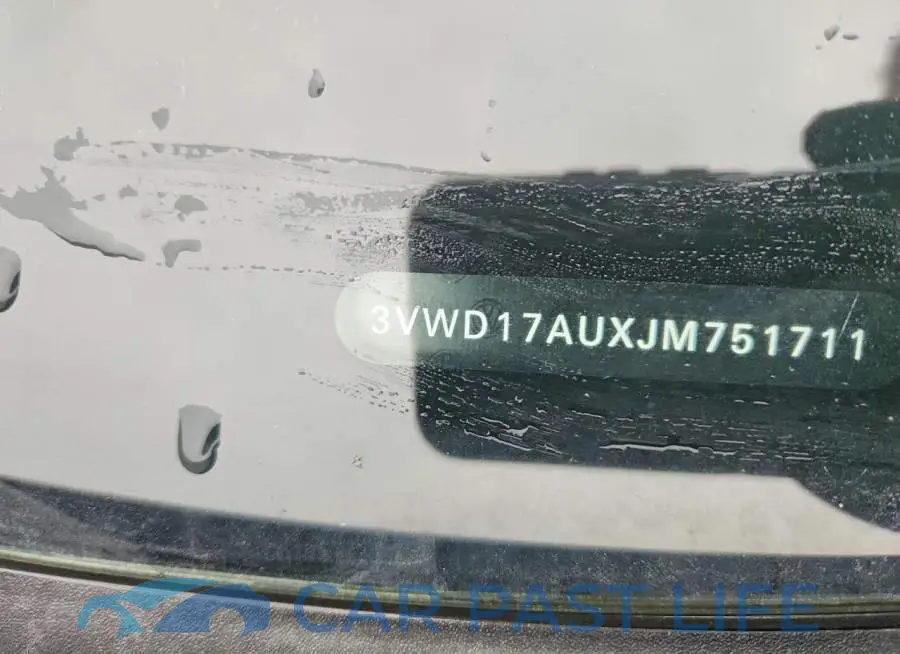 3VWD17AUXJM751711# 13