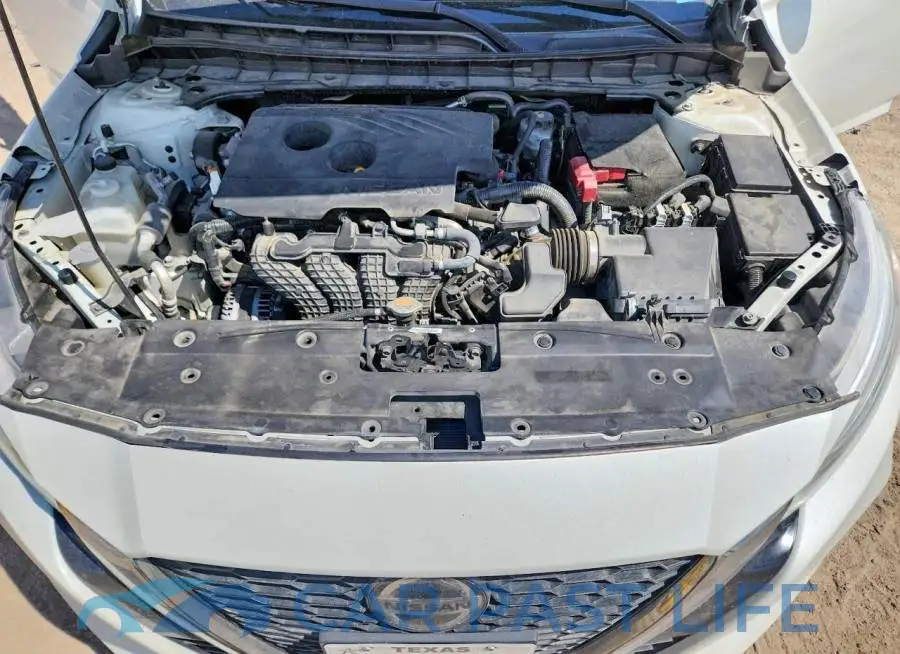1N4BL4CV9KC131515# 11
