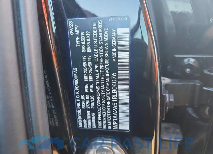 WP1AA2A51RLB04076# 13