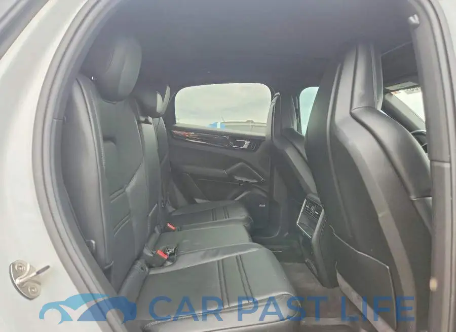 WP1BA2AY5MDA43560# 11
