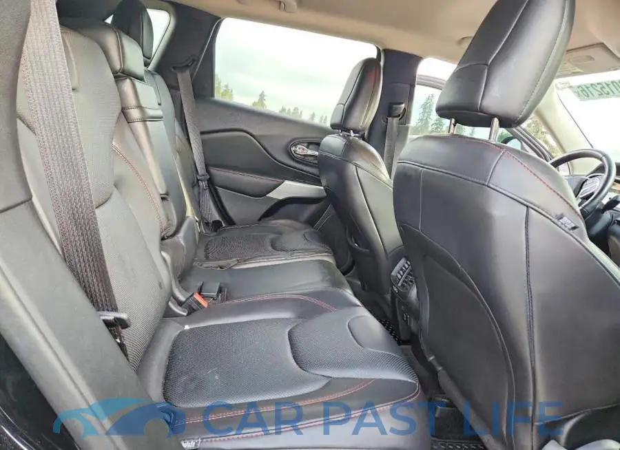 1C4PJMBX6JD532294# 11