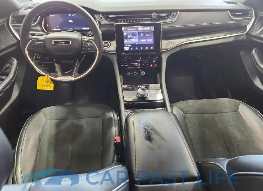 1C4RJJAG9P8742995# 8