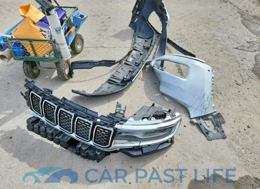1C4SJUBPXRS162002# 13