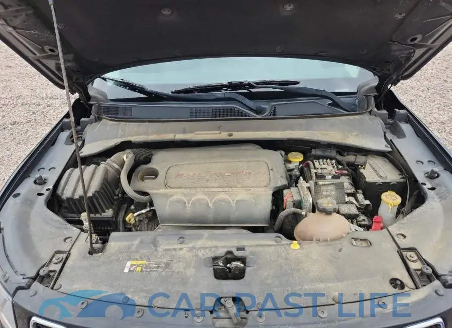 3C4NJCAB3KT847928# 11