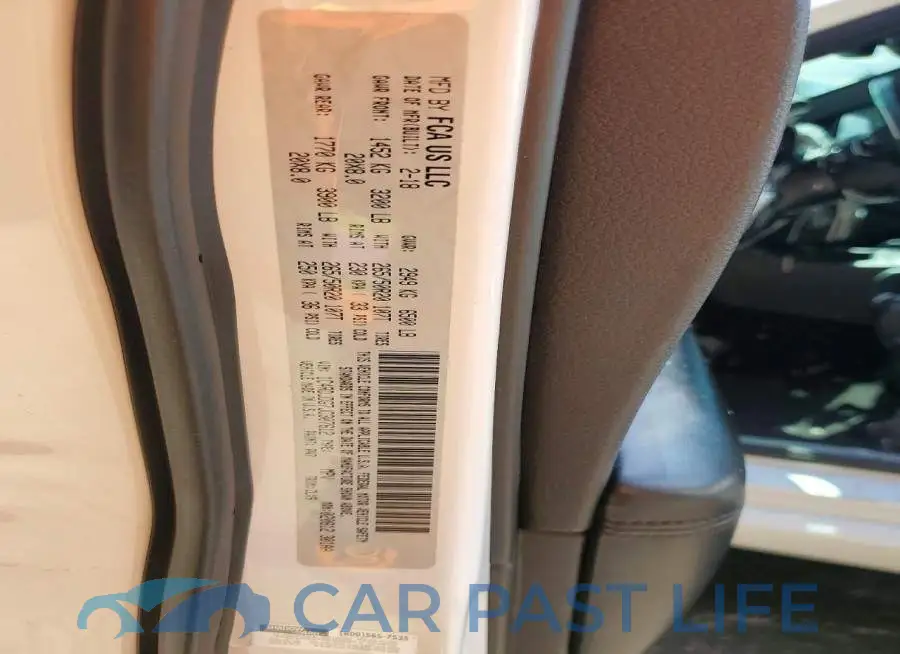1C4RDJDG7JC307612# 13