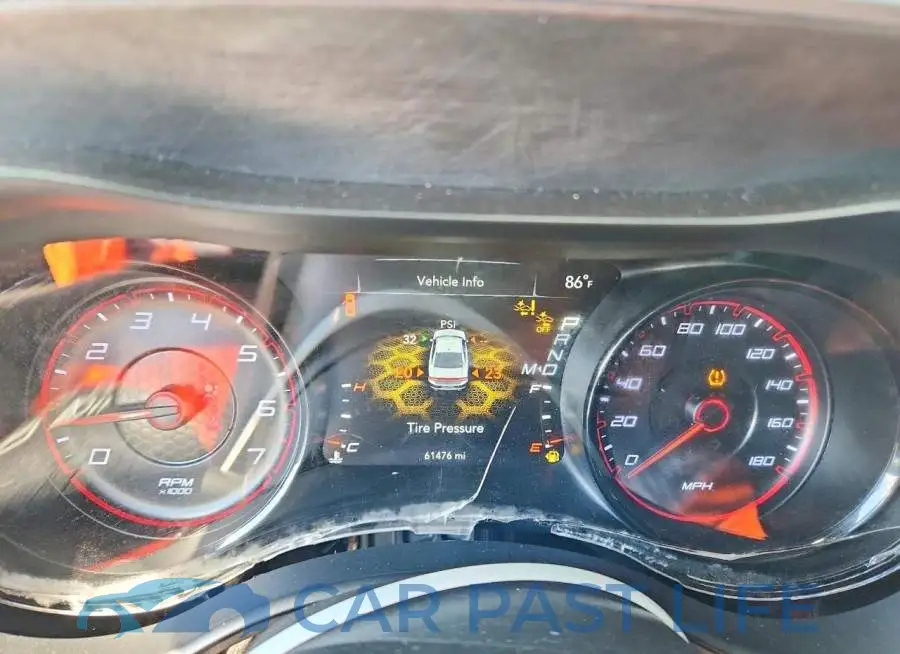 2C3CDXGJ4HH618782# 9