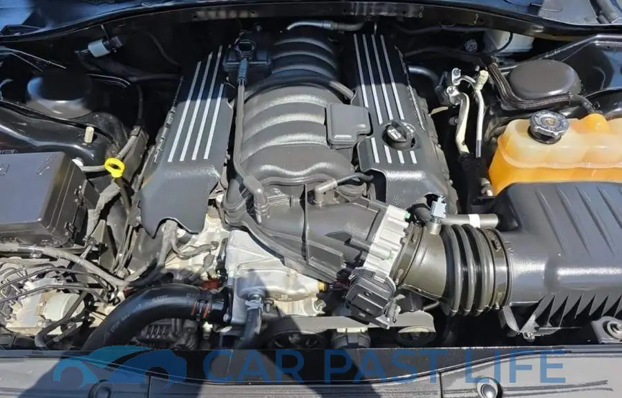 2C3CDXGJ8NH127725# 7