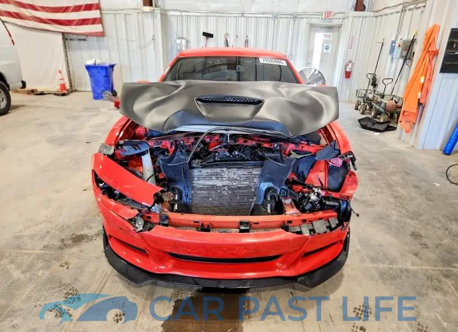 2C3CDXJG2HH526227# 5