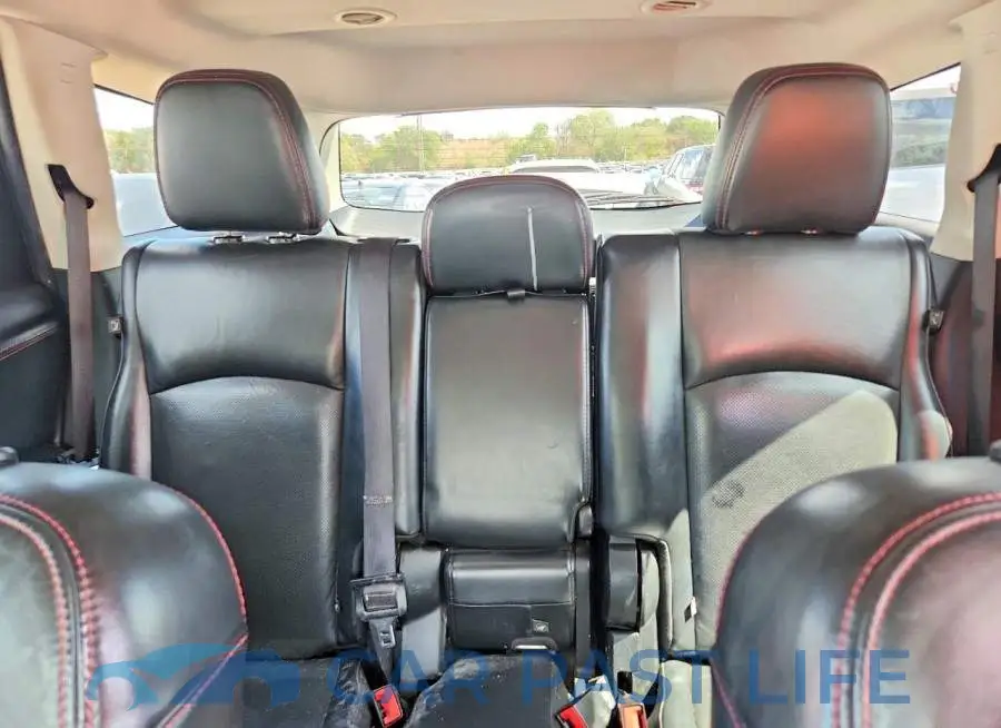 3C4PDCEG7KT700632# 10