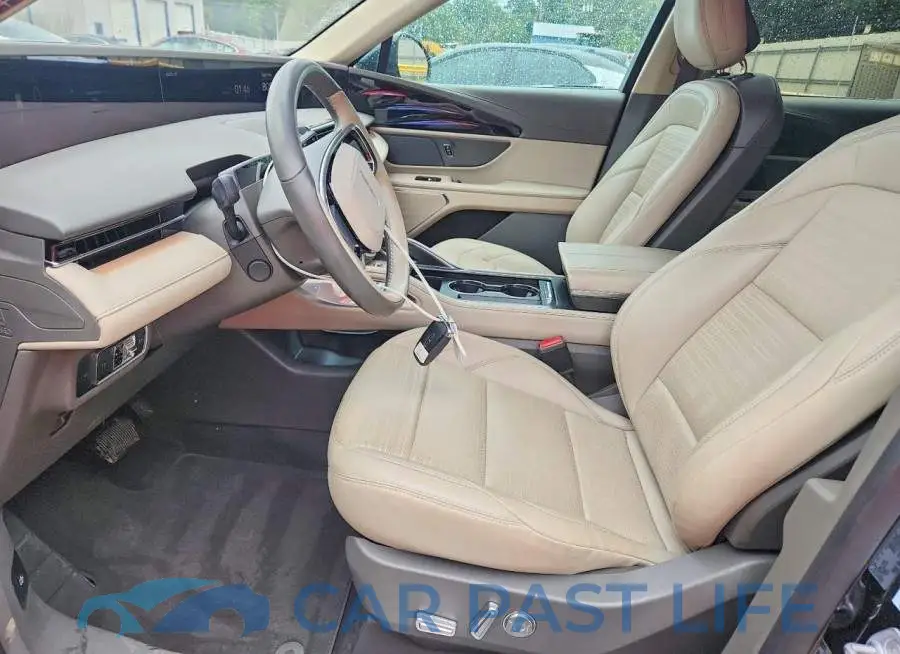 5LMPJ8KA1RJ829692# 7