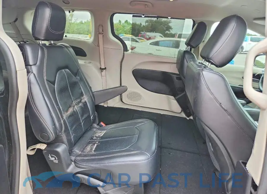 2C4RC1BG6NR178412# 11