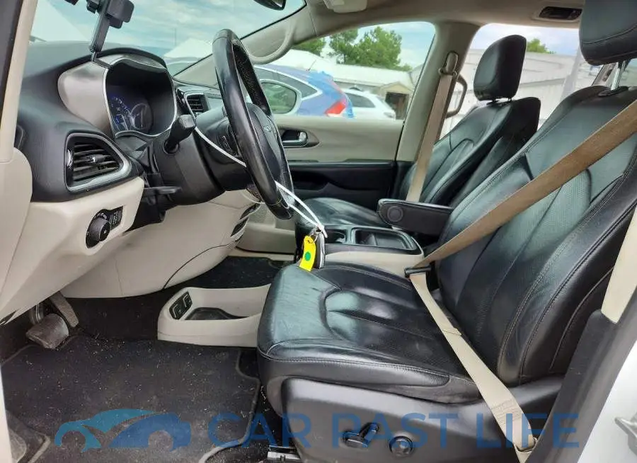 2C4RC1BG9LR268618# 7