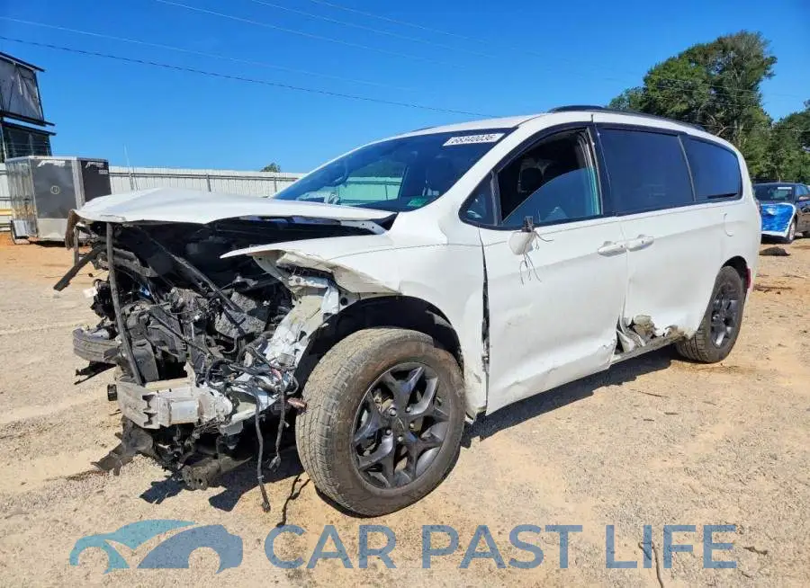 2C4RC1EG3JR310841# 1