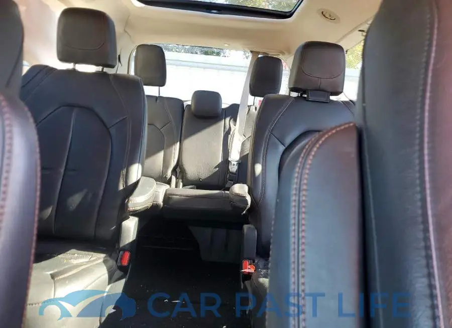 2C4RC1EGXKR541608# 10