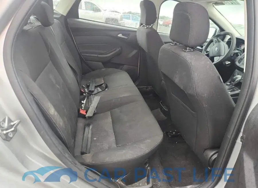 1FADP3F2XJL324439# 10