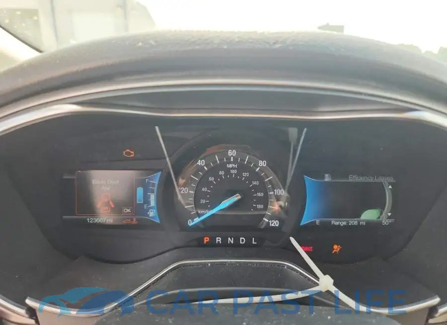 3FA6P0UU2JR101213# 9
