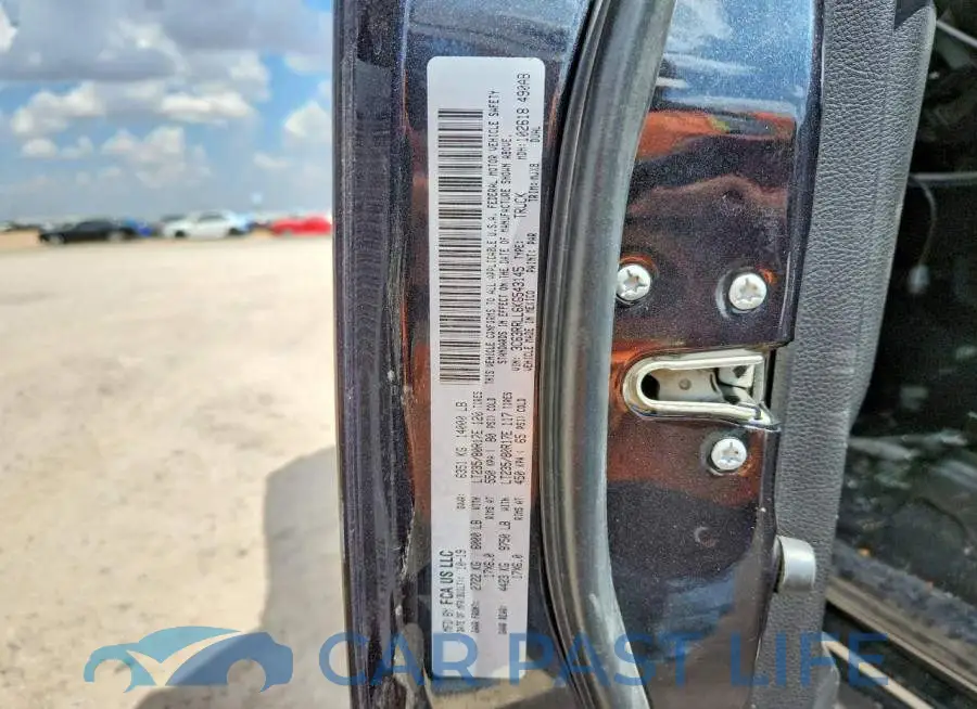 3C63RRLL6KG543145# 12