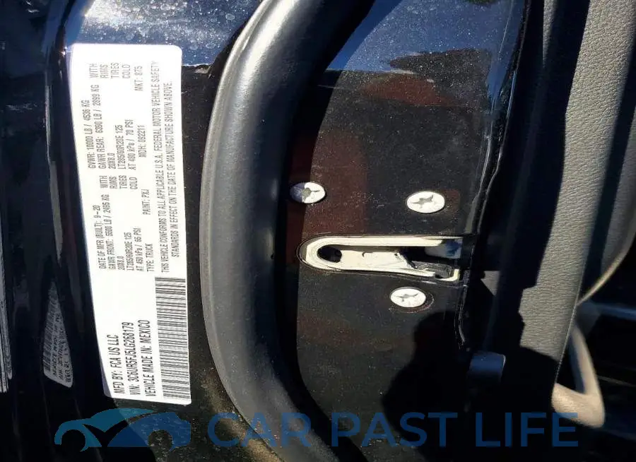 3C6UR5FJ5LG268179# 12