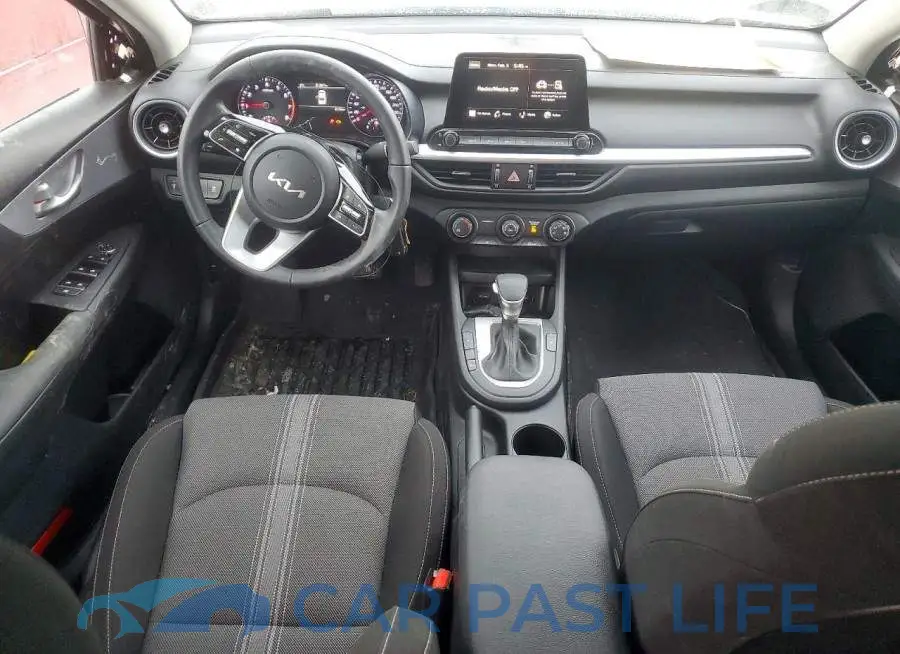 3KPF24AD4RE724209# 8