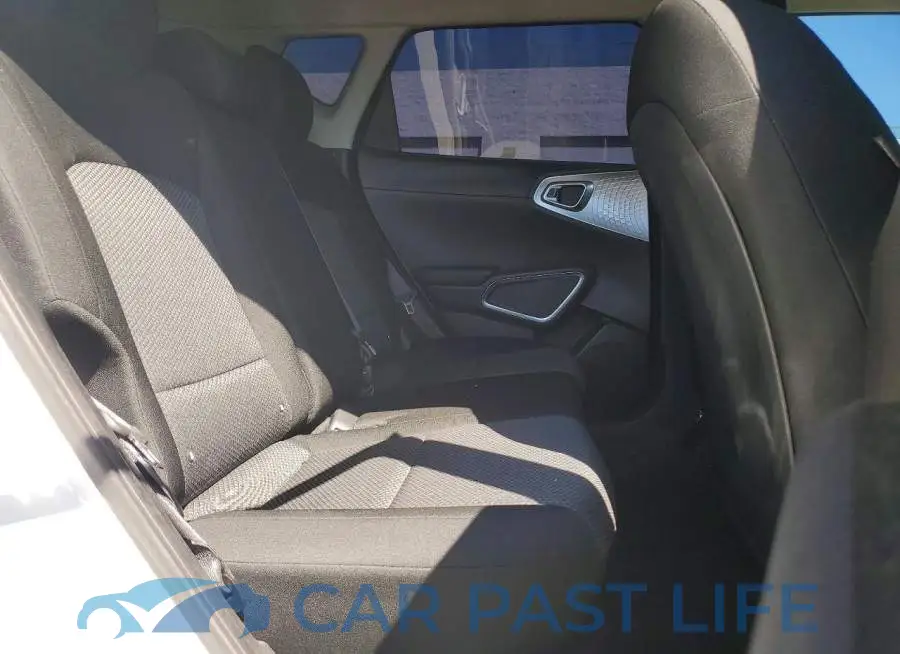 KNDJ23AU4L7038943# 11