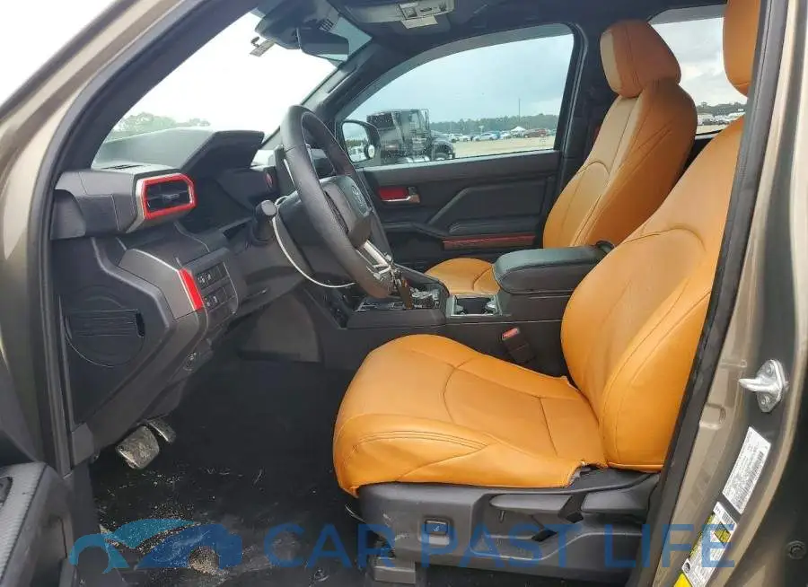 3TYLB5JN3RT025570# 7