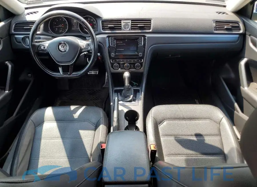 1VWDT7A34HC070652# 8