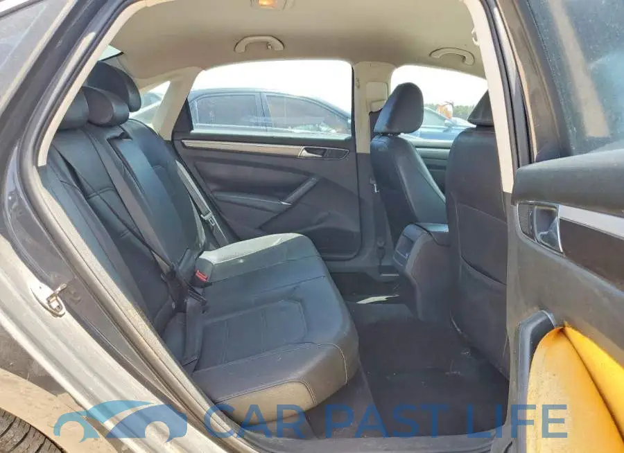 1VWDT7A37HC029089# 11