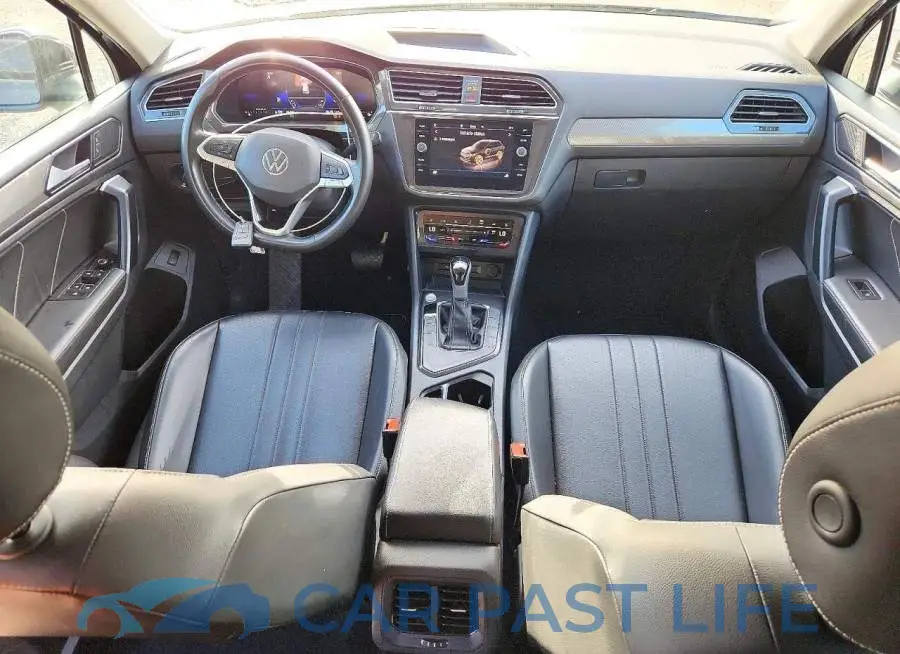 3VV3B7AX9RM123884# 8