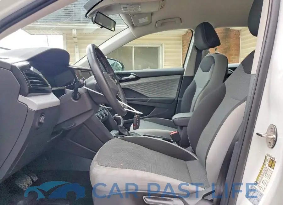 3VVDX7B26NM005780# 7