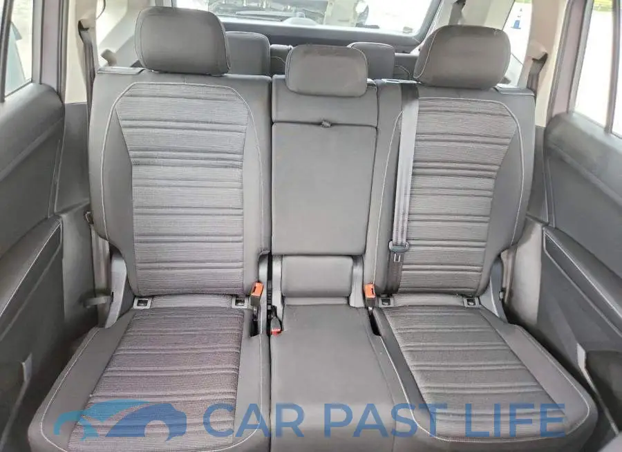 3VVRB7AX6RM228411# 10